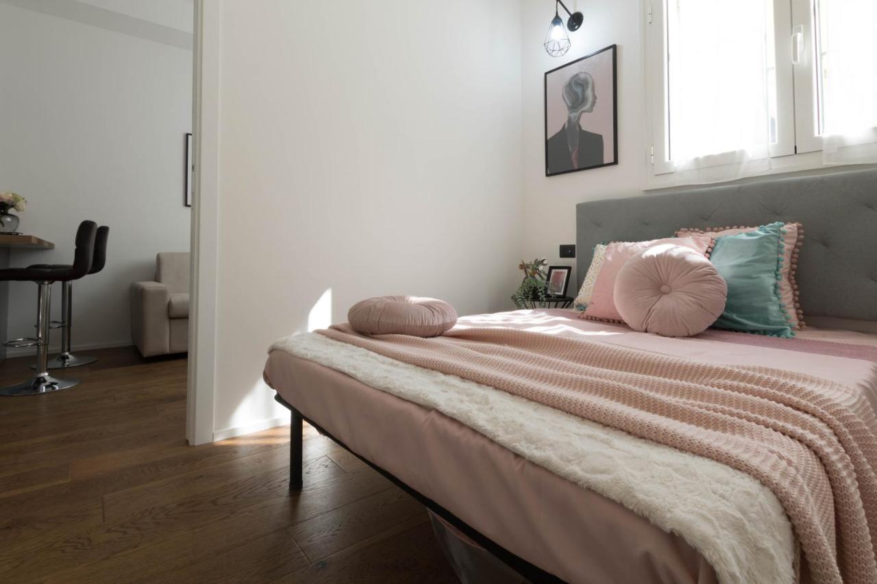 Duomo Heartbeat Studio - Via Disciplini 米兰 外观 照片