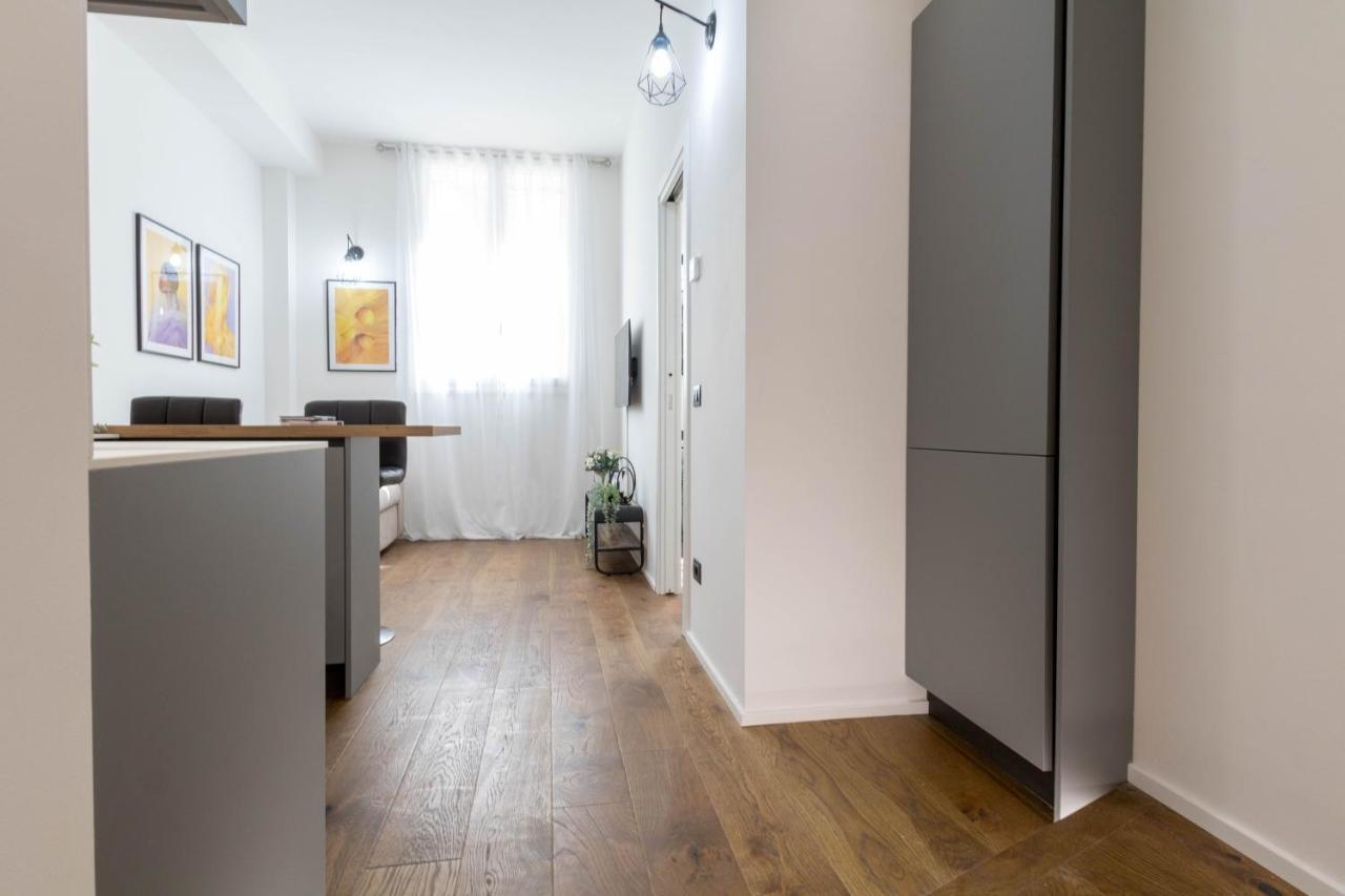 Duomo Heartbeat Studio - Via Disciplini 米兰 外观 照片